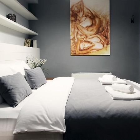 La Casa Pera Suites Истанбул Стая снимка