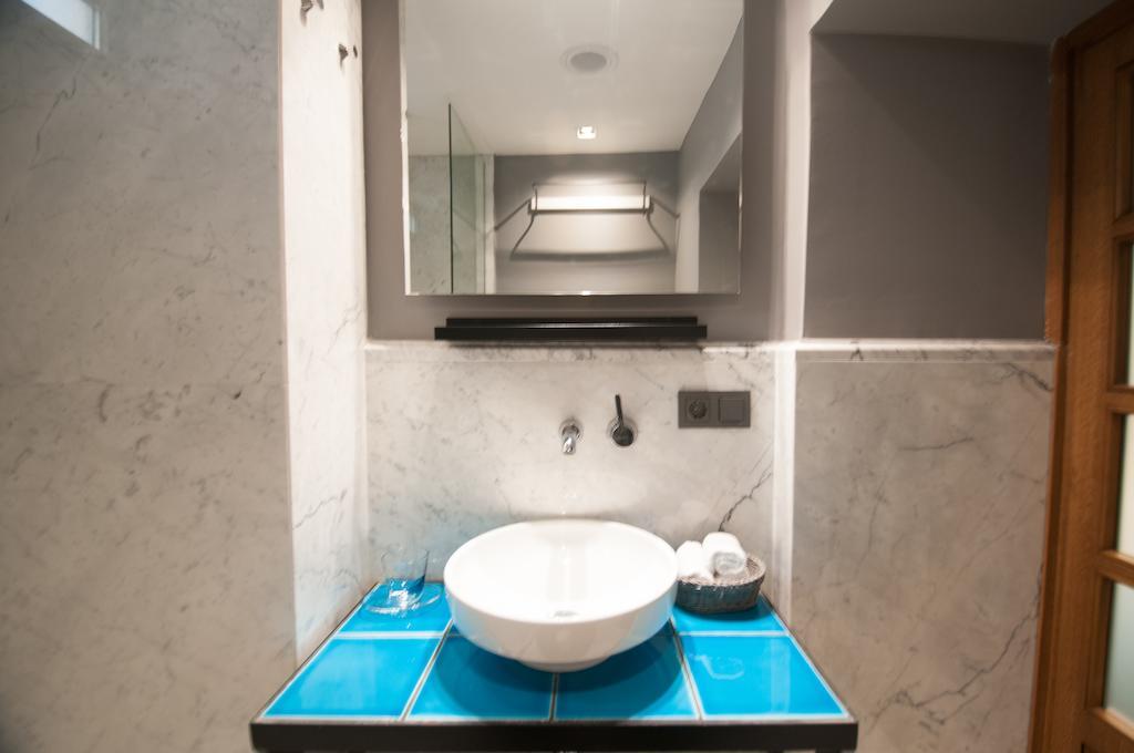 La Casa Pera Suites Истанбул Екстериор снимка