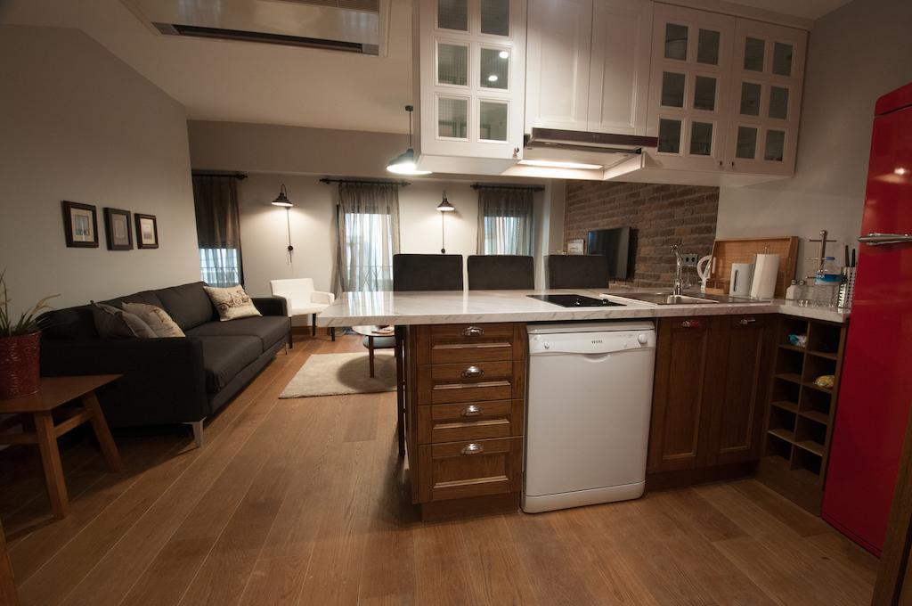 La Casa Pera Suites Истанбул Стая снимка