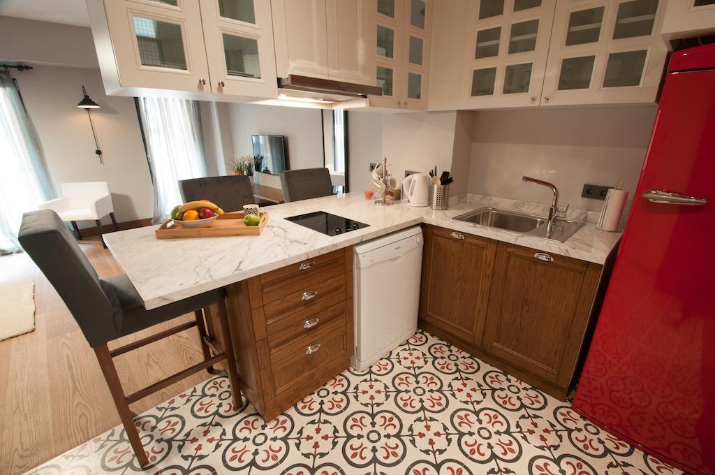 La Casa Pera Suites Истанбул Стая снимка